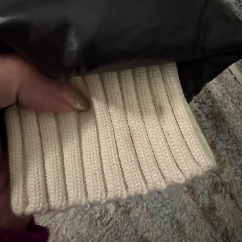 Blanc Noir Puffer Jacket - Picture 12 of 15